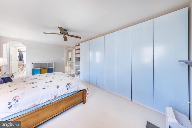 980 OLD HOLLY DR, Great Falls, VA 22066