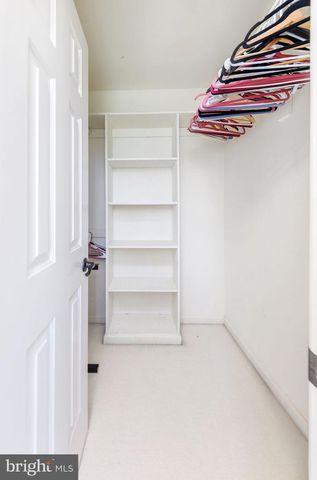 980 OLD HOLLY DR, Great Falls, VA 22066