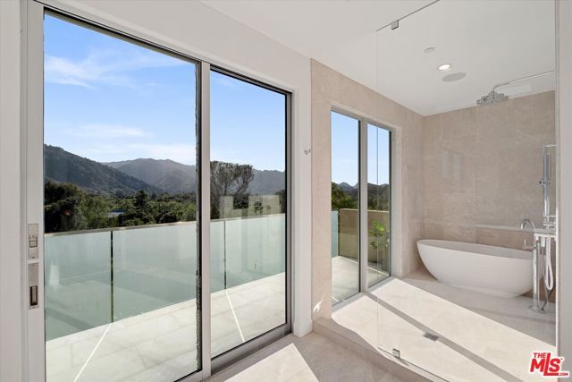 25638 Monte Nido Drive, Calabasas, CA 91302
