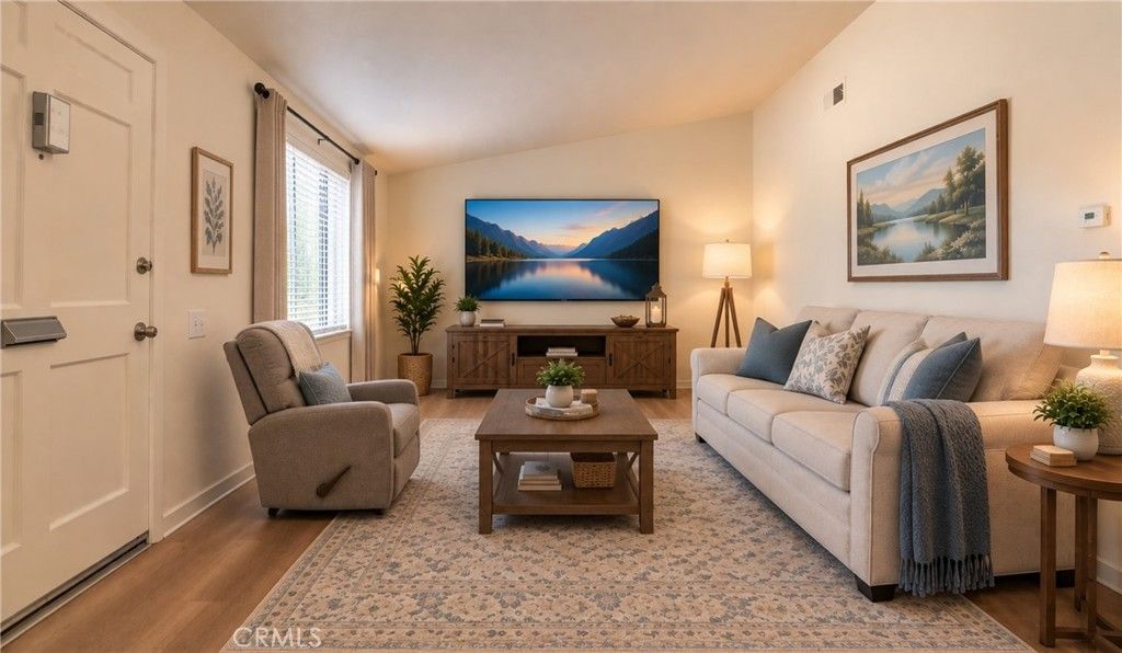 19364 Avenue Of The Oaks, Newhall, CA 91321 — photo 4