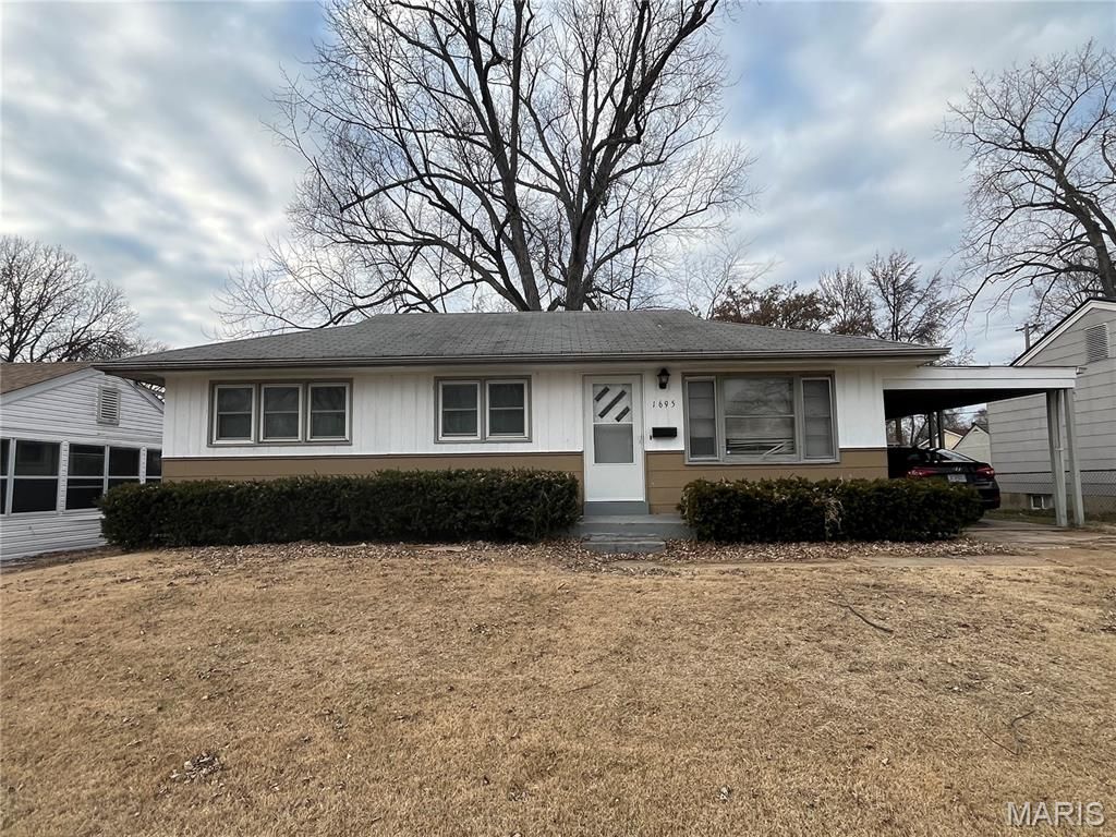 1695 Crowder Drive, Florissant, MO 63031