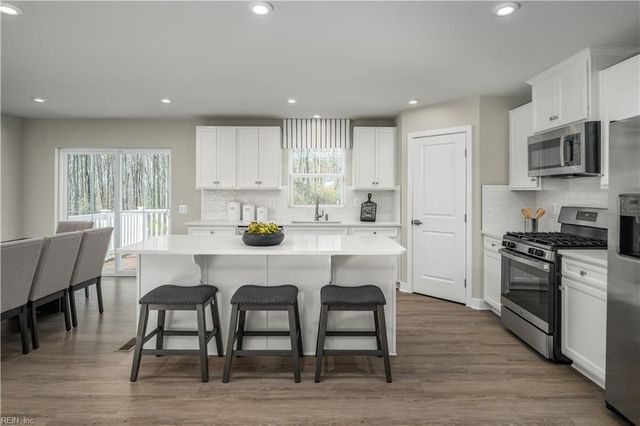 5035 Santoro RD, Toano, VA 23168