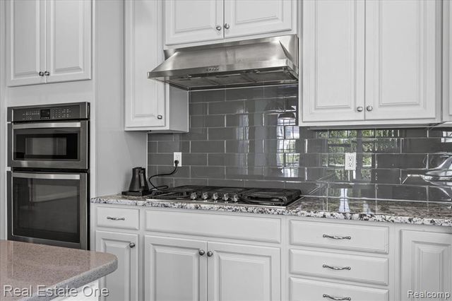 42829 Cardinal Way, Novi, MI 48375