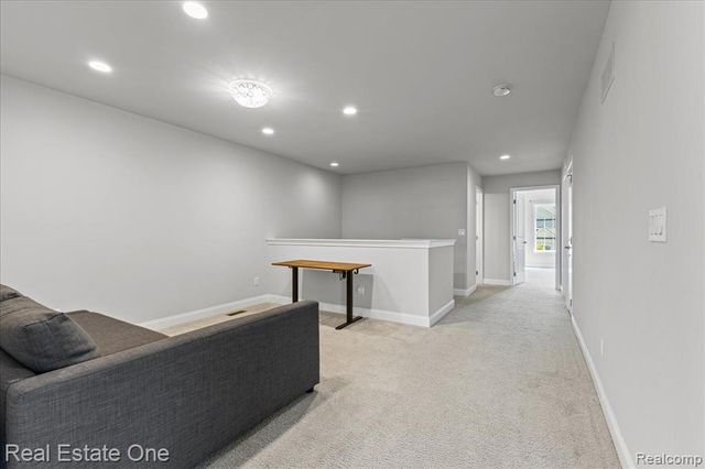 42829 Cardinal Way, Novi, MI 48375