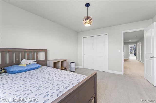 42829 Cardinal Way, Novi, MI 48375