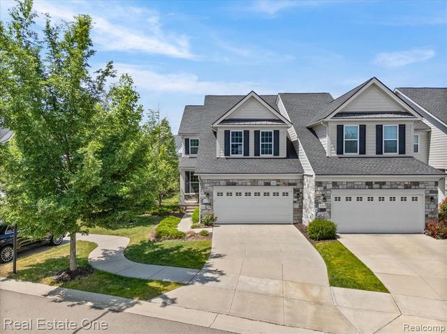 42829 Cardinal Way, Novi, MI 48375