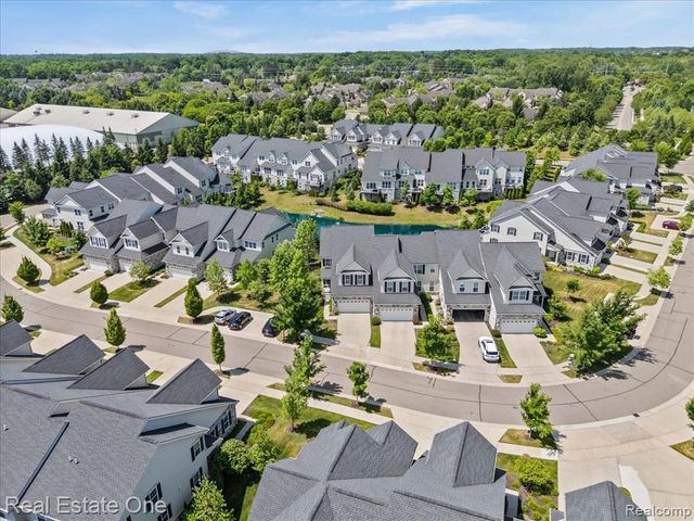 42829 Cardinal Way, Novi, MI 48375