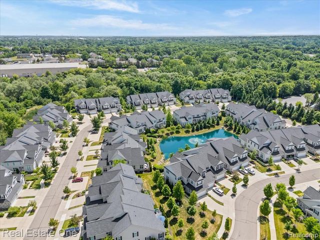42829 Cardinal Way, Novi, MI 48375