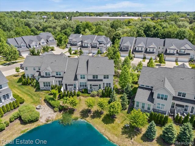 42829 Cardinal Way, Novi, MI 48375