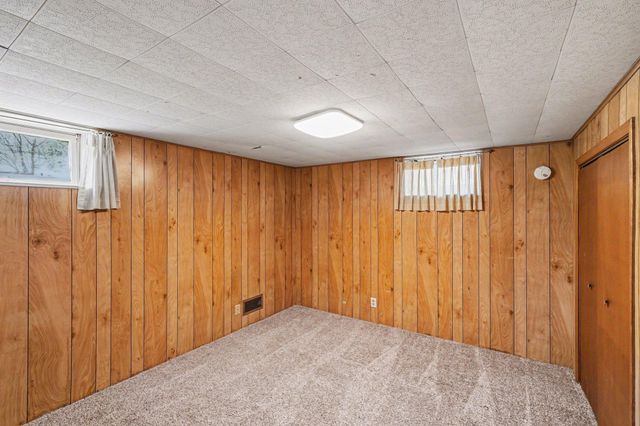 7617 Lee Avenue N, Brooklyn Park, MN 55443