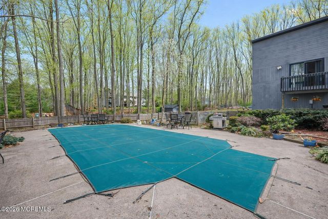 176 Stonehill Road, Freehold, NJ 07728