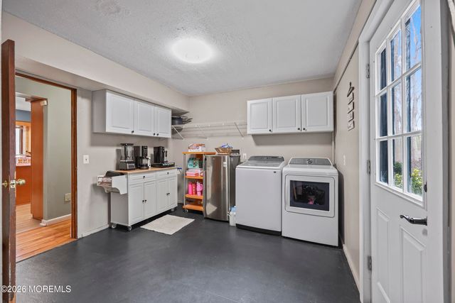 176 Stonehill Road, Freehold, NJ 07728