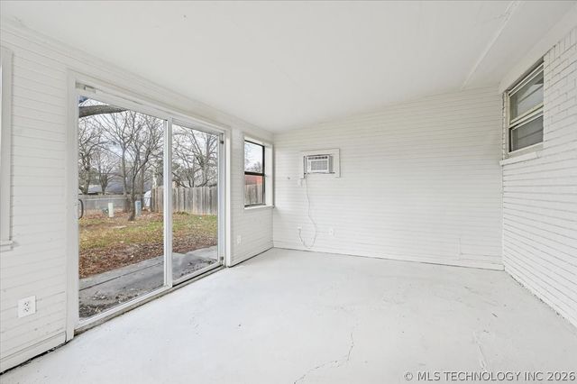 2114 S Hickory Avenue, Broken Arrow, OK 74012