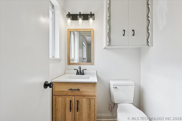 2114 S Hickory Avenue, Broken Arrow, OK 74012