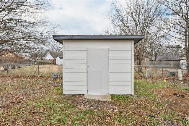 2114 S Hickory Avenue, Broken Arrow, OK 74012