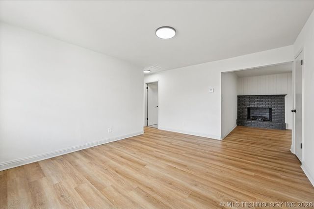 2114 S Hickory Avenue, Broken Arrow, OK 74012