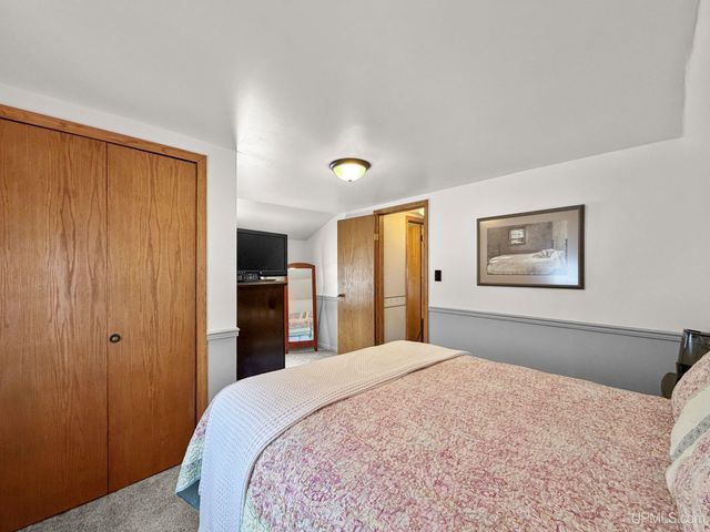 500 Wymore Avenue, Kingsford, MI 49802