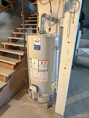 500 Wymore Avenue, Kingsford, MI 49802