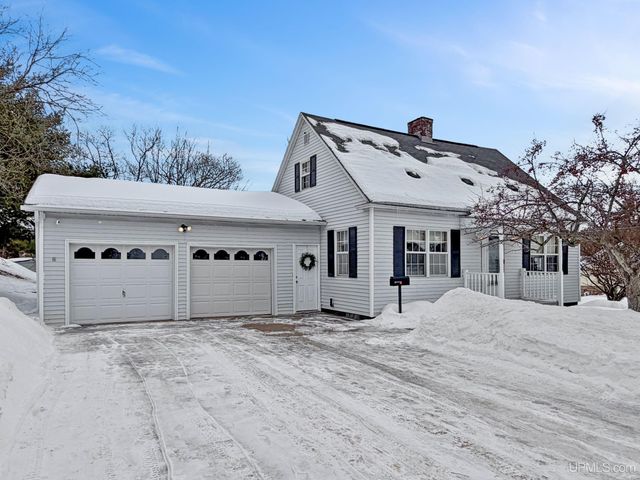 500 Wymore Avenue, Kingsford, MI 49802