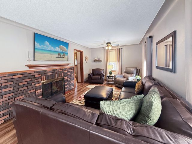 500 Wymore Avenue, Kingsford, MI 49802