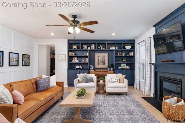 53211 Silver Birch Court, South Lyon, MI 48178