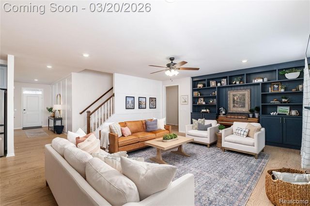 53211 Silver Birch Court, South Lyon, MI 48178