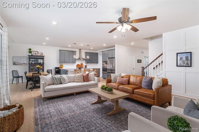 53211 Silver Birch Court, South Lyon, MI 48178