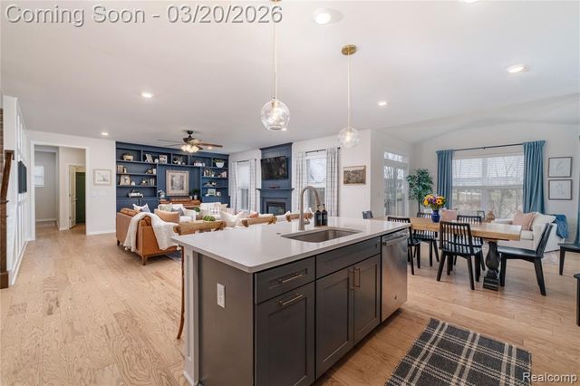 53211 Silver Birch Court, South Lyon, MI 48178