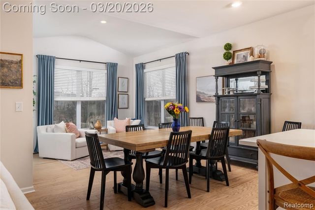 53211 Silver Birch Court, South Lyon, MI 48178