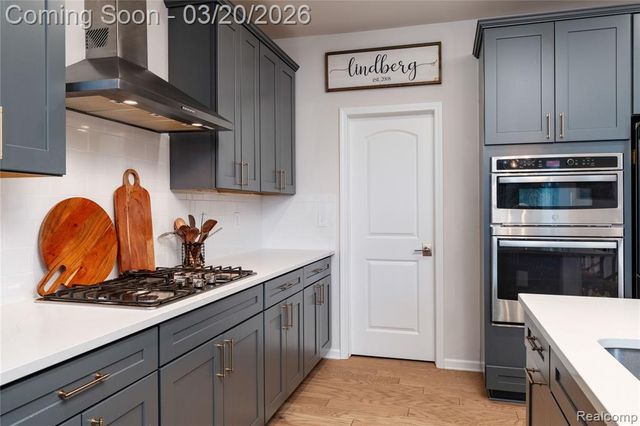 53211 Silver Birch Court, South Lyon, MI 48178