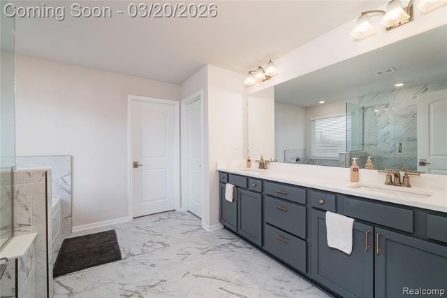 53211 Silver Birch Court, South Lyon, MI 48178