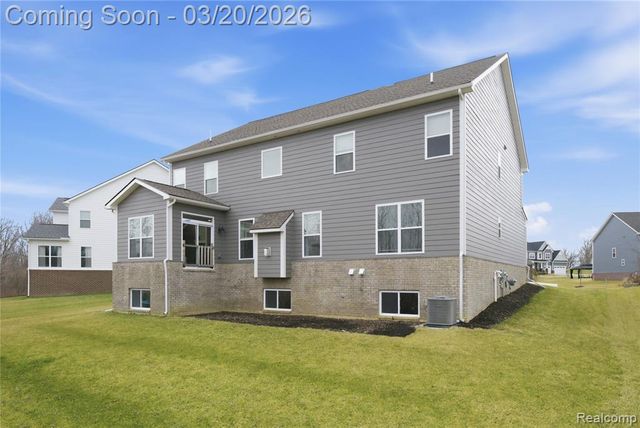 53211 Silver Birch Court, South Lyon, MI 48178