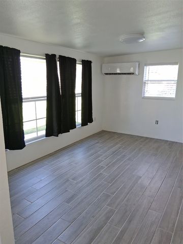 2807 Comanche Trail, Weatherford, TX 76087