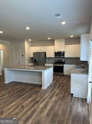 741 Point Place Drive, Loganville, GA 30052