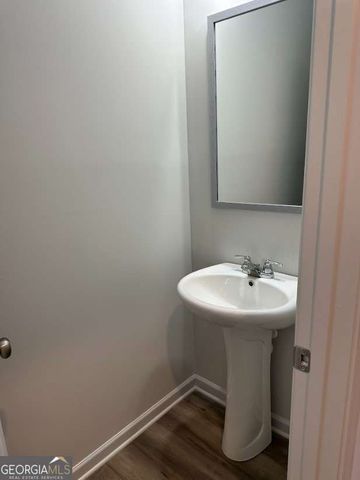 741 Point Place Drive, Loganville, GA 30052