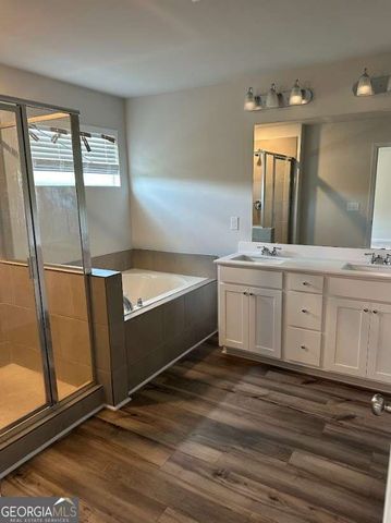 741 Point Place Drive, Loganville, GA 30052