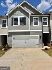 741 Point Place Drive, Loganville, GA 30052