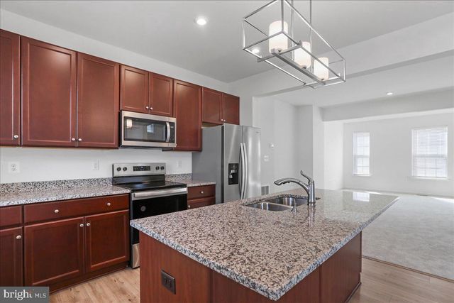 21 STAFFORD PLACE, Falling Waters, WV 25419