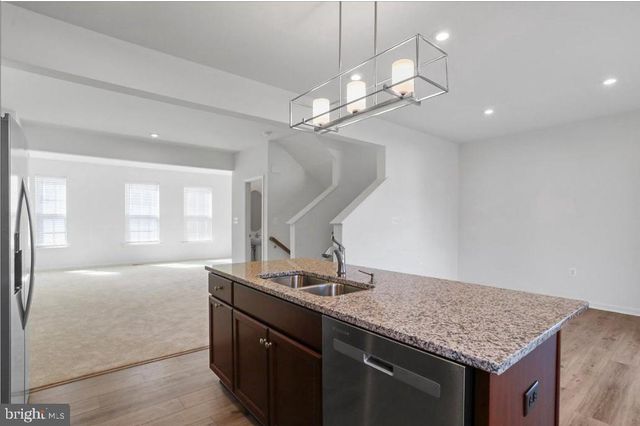 21 STAFFORD PLACE, Falling Waters, WV 25419