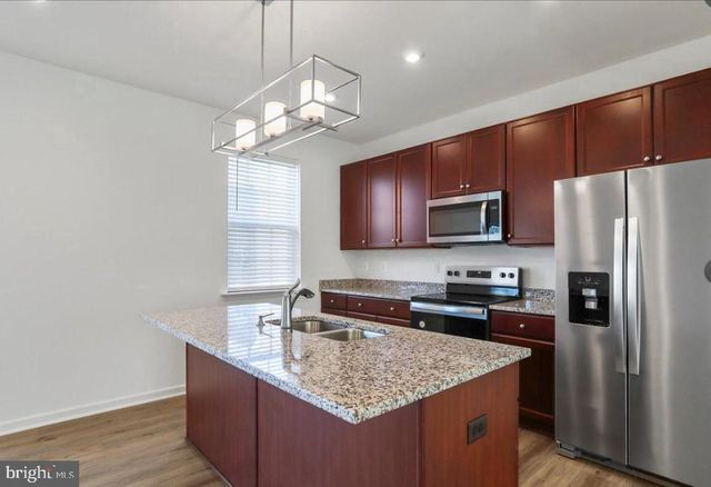 21 STAFFORD PLACE, Falling Waters, WV 25419