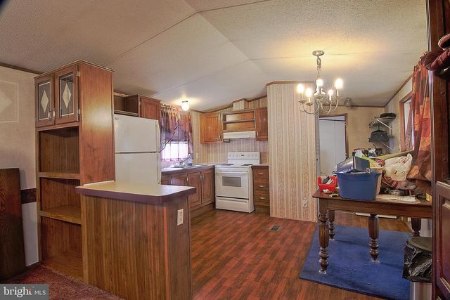 120 BORDIC RD, Reading, PA 19606