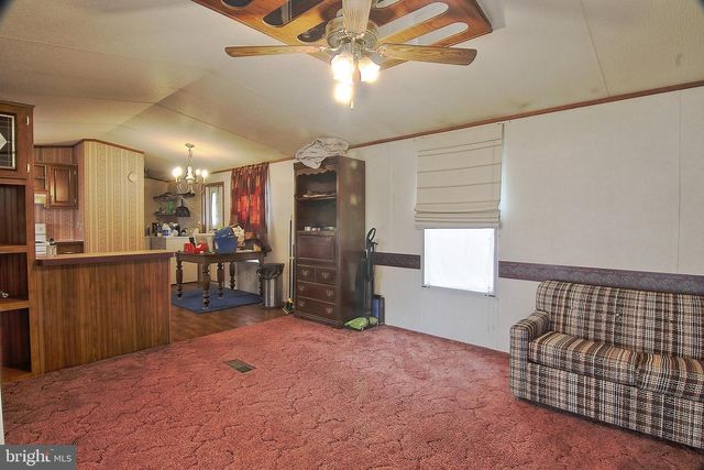 120 BORDIC RD, Reading, PA 19606
