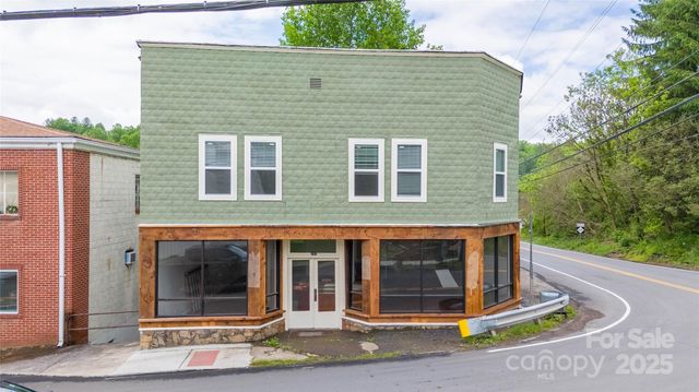 23 N 226 Highway, Bakersville, NC 28705