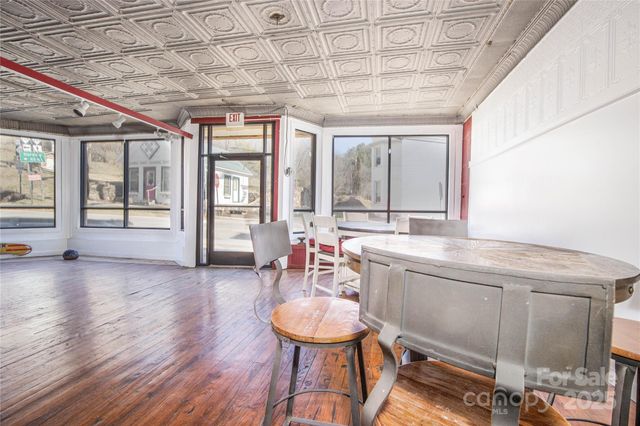 23 N 226 Highway, Bakersville, NC 28705