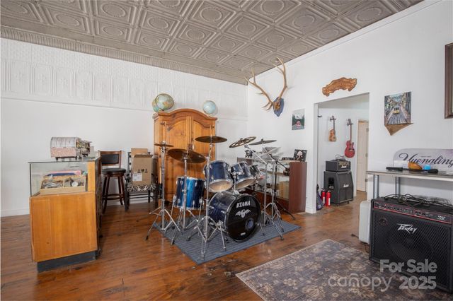 23 N 226 Highway, Bakersville, NC 28705