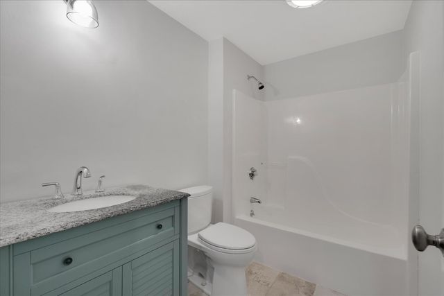 11 Stratford Ridge UNIT 11, Mashpee, MA 02649