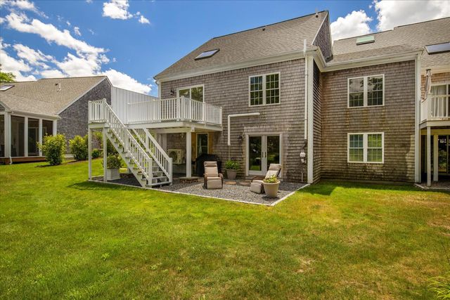 11 Stratford Ridge UNIT 11, Mashpee, MA 02649