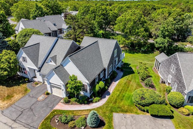 11 Stratford Ridge UNIT 11, Mashpee, MA 02649