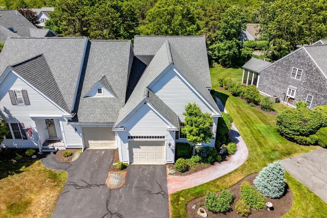 11 Stratford Ridge UNIT 11, Mashpee, MA 02649