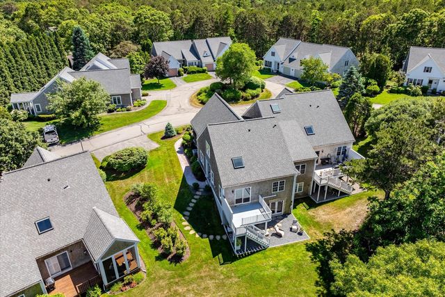11 Stratford Ridge UNIT 11, Mashpee, MA 02649